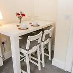 24 Baxtergate * Whitby