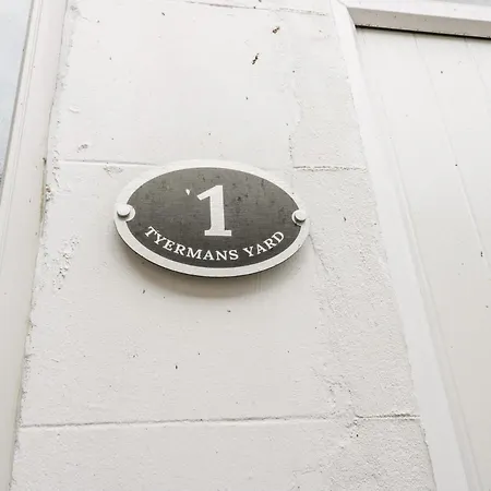 Brinkleys Nook Apartamento *